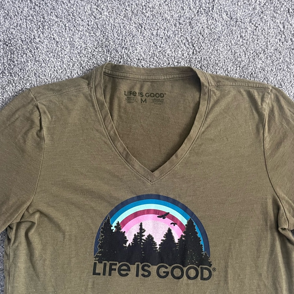 LIFE IS GOOD graphic t shirt - Picture 2 of 3